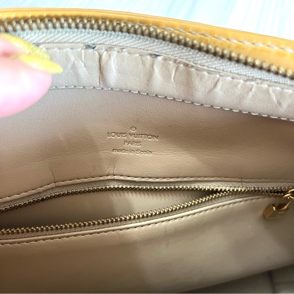 Authentic Vintage Louis Vuitton Vernis Houston Patent Leather Handbag - Picture 6 of 7